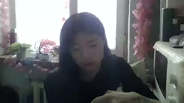 CarlyJoy online show from December 4, 8:27 am