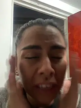 im amber online show from February 23, 1:32 pm