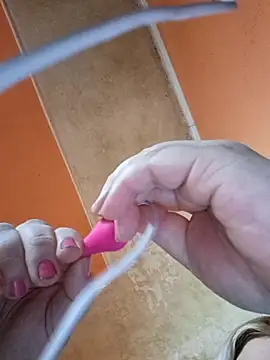 ducicsajsziii online show from November 6, 11:49 am