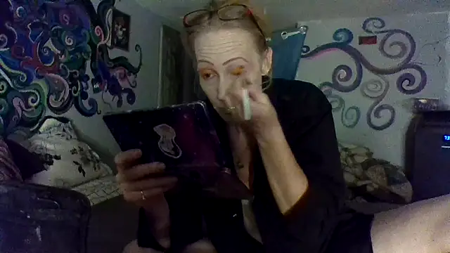 4EyedSluttyGinger online show from September 23, 8:51 pm