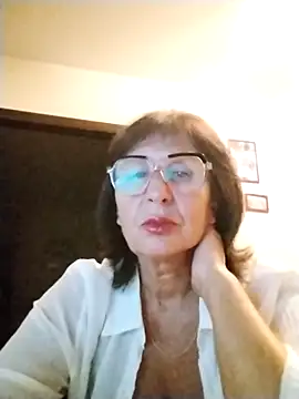 AlbinaXPretty online show from September 9, 8:08 pm