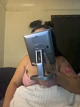 xocrybaby online show from October 5, 12:37 am