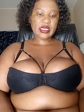 Bootyliciousbbw12 online show from April 11, 8:40 am