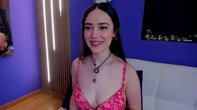 Snapshot of Kate_Amaretto_ chatting on October 13, 9:06 pm Kate Amaretto online show from October 13, 9:06 pm