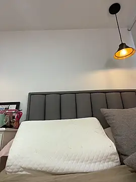 DianaHopson online show from December 14, 11:49 am