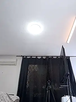 Shanelle   online show from January 31, 7:34 pm