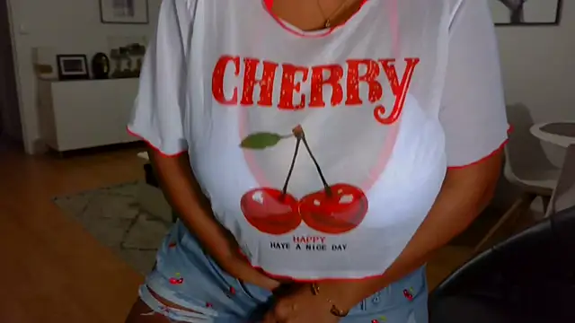 sarametisse26 online show from September 25, 6:56 am