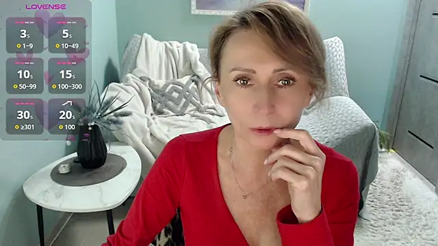 HornyMilf 777 online show from September 18, 4:44 am