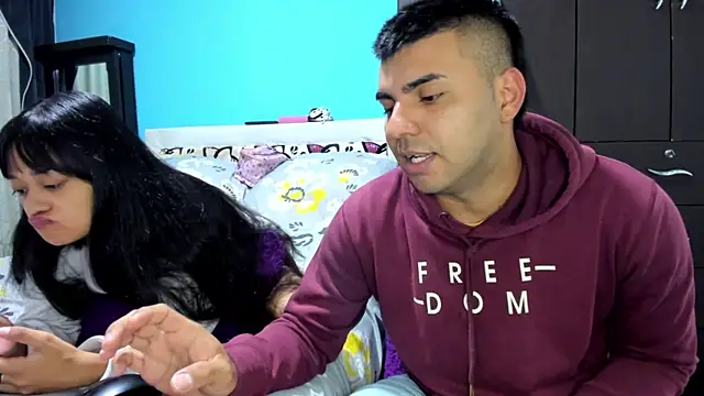 2ScarletandRyan8 online show from November 14, 10:04 am