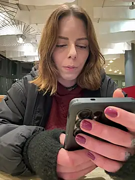 Mia Railey online show from February 28, 7:13 pm