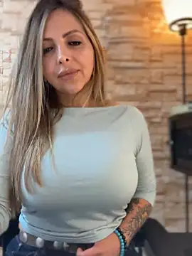  Abril-Office1 online show from January 12, 7:52 pm