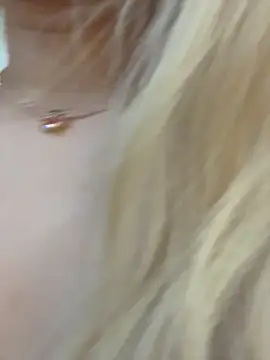 AmmyHot online show from March 17, 2:15 am