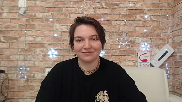 Amelia Kiss  online show from December 23, 12:58 am