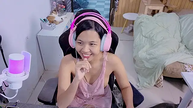 Kana G online show from November 13, 9:41 am