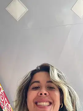 Emilia Bakerr online show from May 14, 8:03 pm