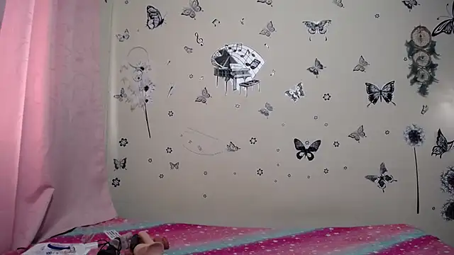 Nicolle-sky online show from October 20, 6:33 pm