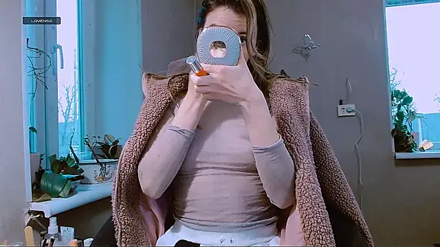 RosaJil online show from April 2, 3:31 pm