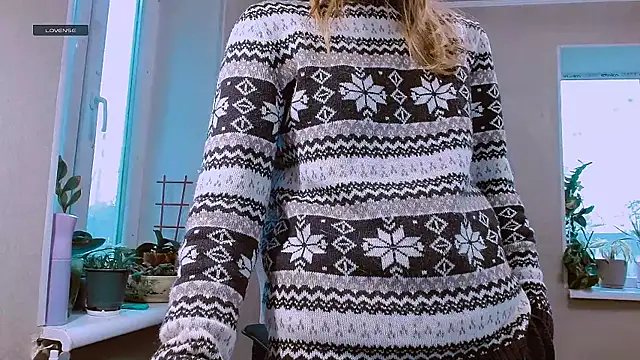 RosaJil online show from February 4, 12:52 pm