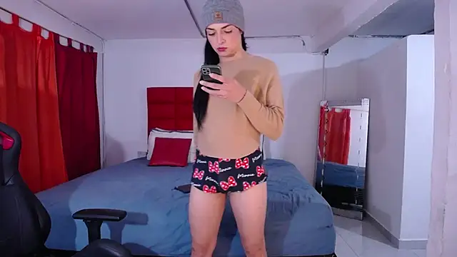 LyonGallego  online show from February 24, 10:58 am