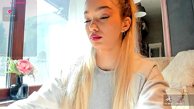 Sassy Teen online show from October 11, 10:20 am