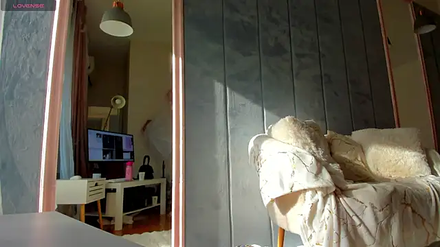 Sassy Teen online show from November 25, 9:33 am