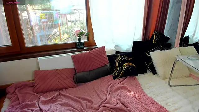 Sassy Teen online show from March 26, 8:27 am