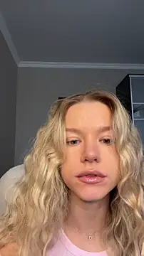 JessIsLove online show from February 25, 5:06 am