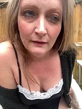 HoneyBluex online show from March 24, 10:09 am