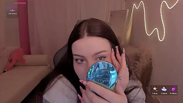 CoralineKeyns online show from February 12, 5:53 am