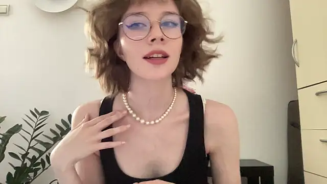 ms christiana online show from June 5, 2:45 pm