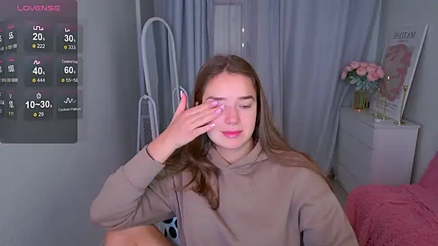 LovelyJessie online show from November 11, 1:41 pm