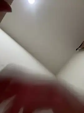 ayyyyou online show from April 25, 2:03 am