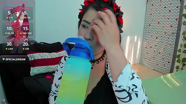 Sara-Murray online show from October 30, 8:54 pm