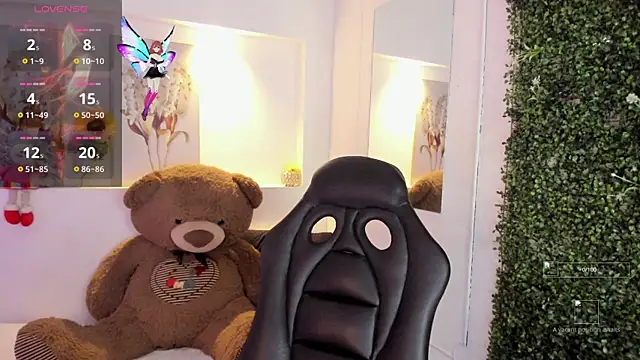 Abby Mae  online show from December 1, 8:00 pm