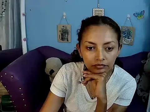 fiorysexygirl online show from March 28, 11:25 pm