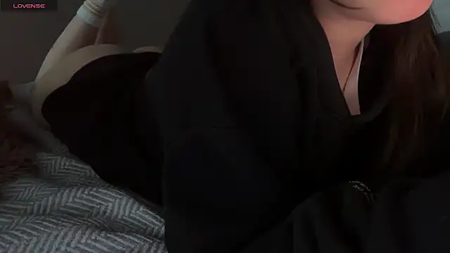 Anisawithlove online show from February 4, 10:40 am