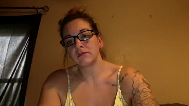 bella8769 online show from March 2, 4:25 pm