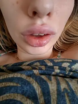 Elza kom online show from February 16, 8:14 am