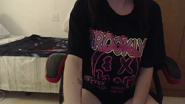 IrishLisaxo online show from October 7, 2:21 pm