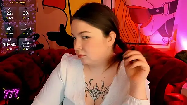 RosieMoons online show from April 2, 7:55 pm