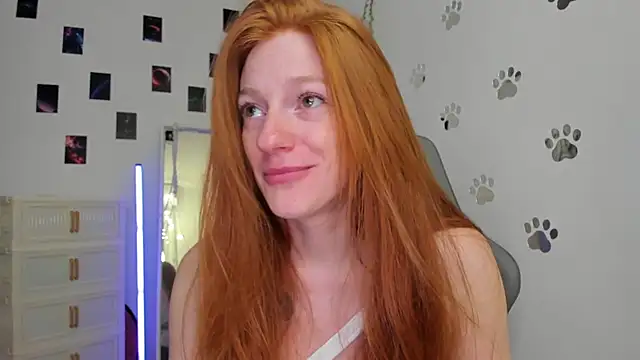 Aliceginger99 online show from April 16, 5:19 am