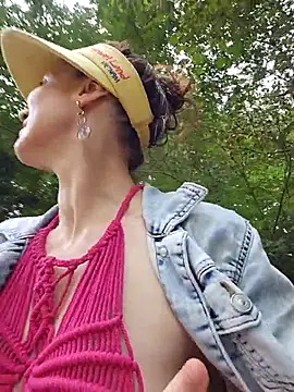 Exhibitionsplit online show from September 15, 1:30 pm