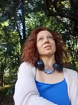 Exhibitionsplit online show from September 29, 11:48 am