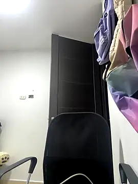 cristel 17 online show from October 29, 3:55 am