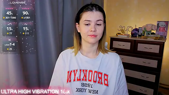 cutie mili online show from November 5, 7:46 am