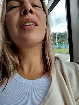 scarlett moore online show from February 25, 12:48 pm