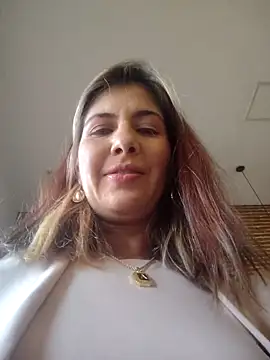 scarlett moore online show from April 18, 5:26 pm