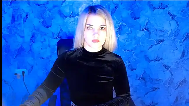 Snapshot of nika_gold1 chatting on October 27, 6:13 pm nika gold1 online show from October 27, 6:13 pm