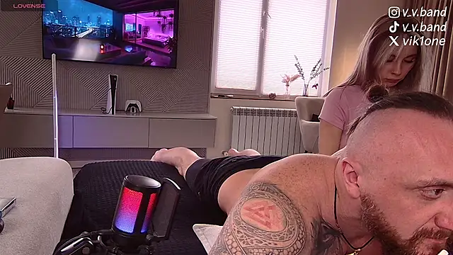 niki7377 online show from April 5, 6:12 am