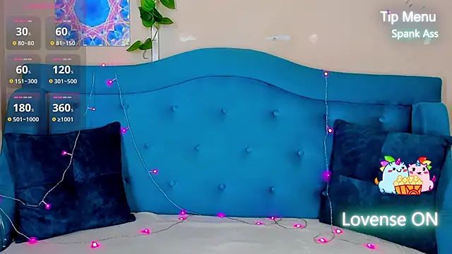 MilliStrii online show from October 14, 1:30 am